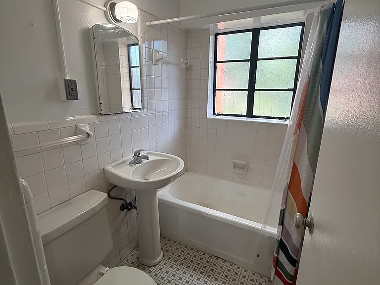 3603 Kavanaugh Blvd #B21 — Photo 8