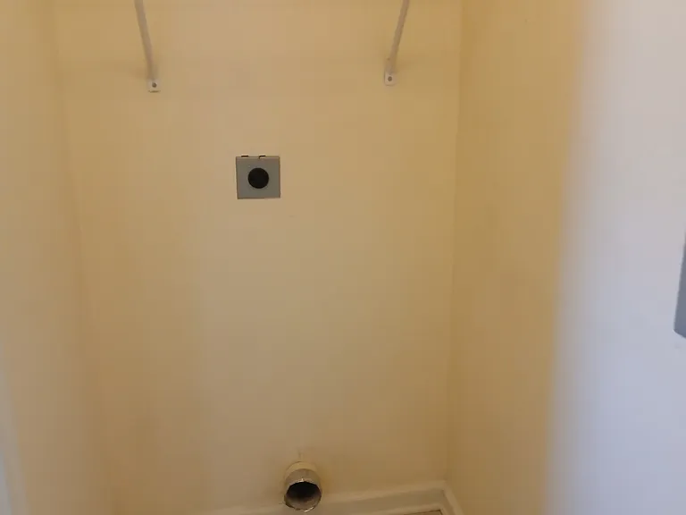 2514 Shady Oak Ct #B — Photo 11