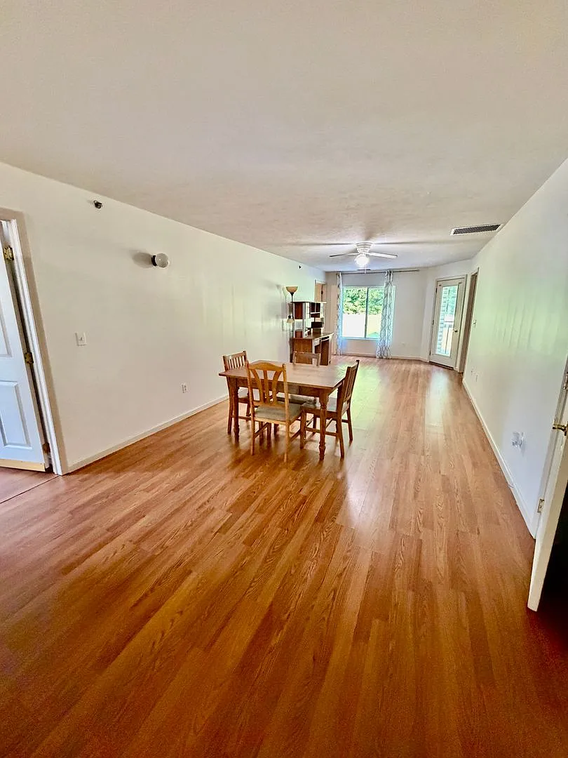 7205 University Ave — Photo 1