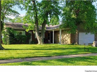 2637 Sarona Rd, Springfield, IL 62704