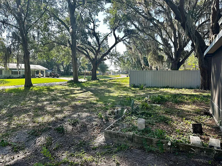 310 Cordova Rd — Photo 15