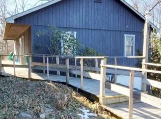 53 Eichybush Rd, Kinderhook, NY 12106