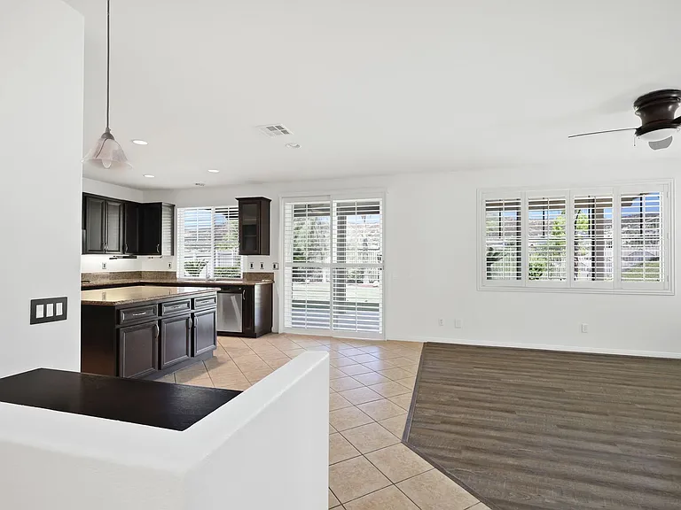 35459 Sumac Ave — Photo 9