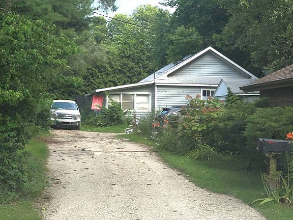 2nd image of 11915 N Riverview Rd