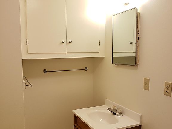 2nd image of 316 2nd Ave N APT 1