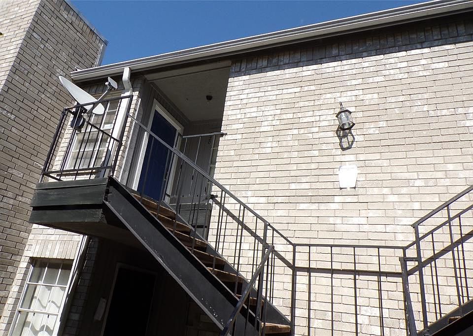1st image of 9700 Leawood Blvd APT 320