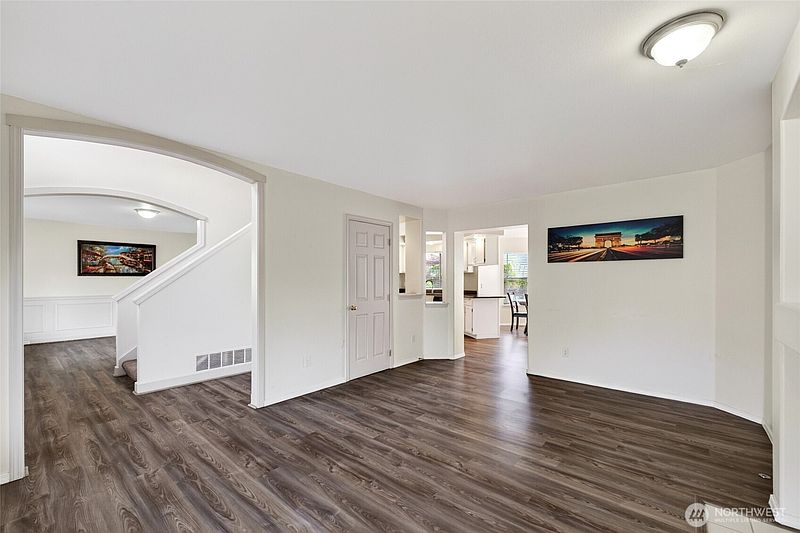 5th image of 10021 SE 245th Place