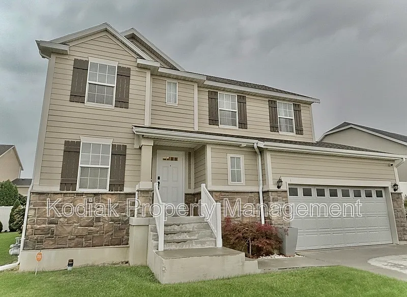 5757 S Coral Pine Ct