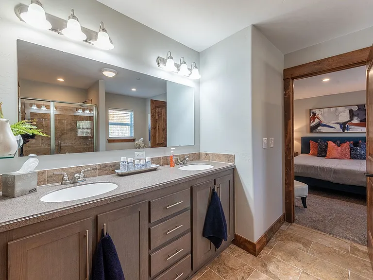 313 Vasquez Rd — Photo 27