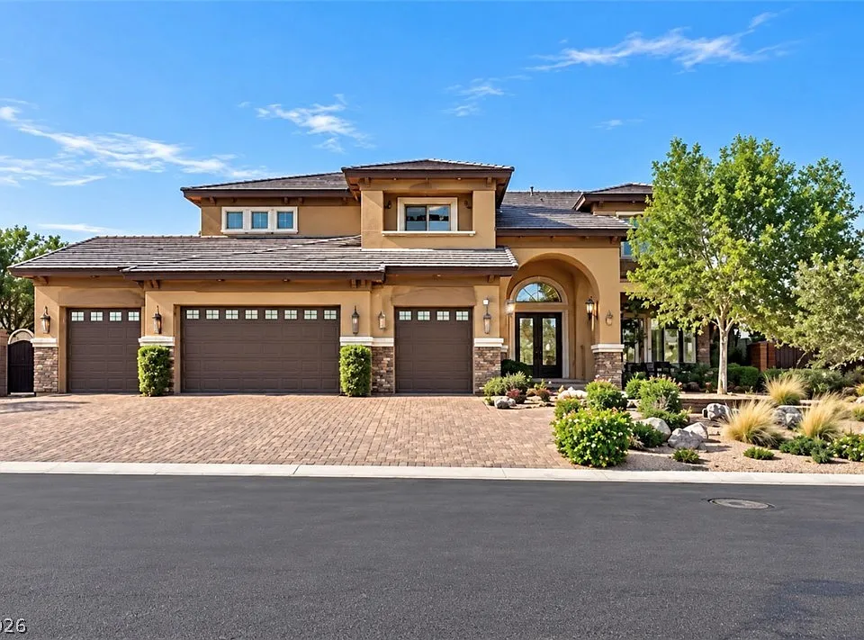 3562 Frank Derek Ave