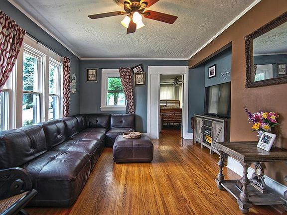 4th image of 227 W Cleveland Ave