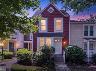 1769 Whisperhill Dr, Reston, VA 20194