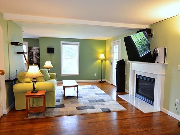 4th image of 9 Glencliff Way #U-481