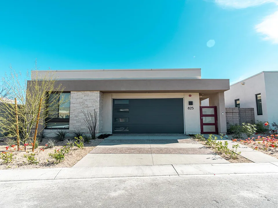 825 Fountain Dr