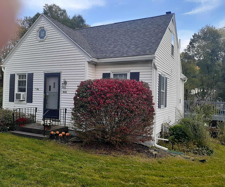 2nd image of 1045 SPRING AV