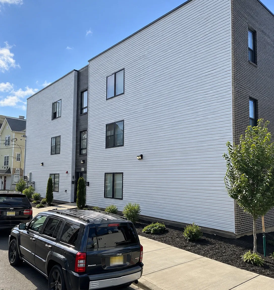 1 bed, $1,718 — Photo 1