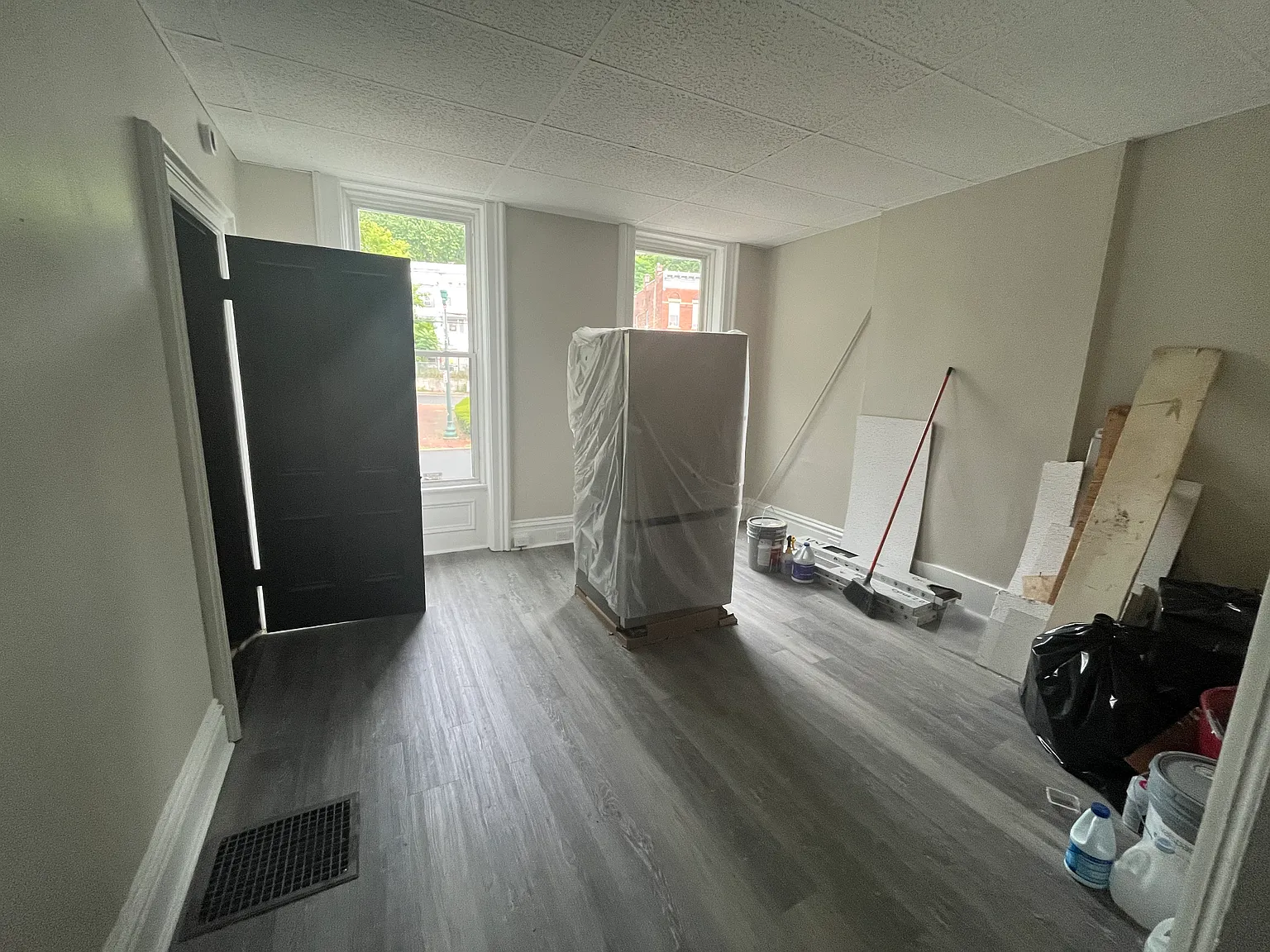 3 bed, $1,500 — Photo 2