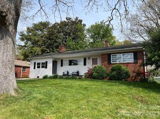 904 15th St NW, Conover, NC 28613