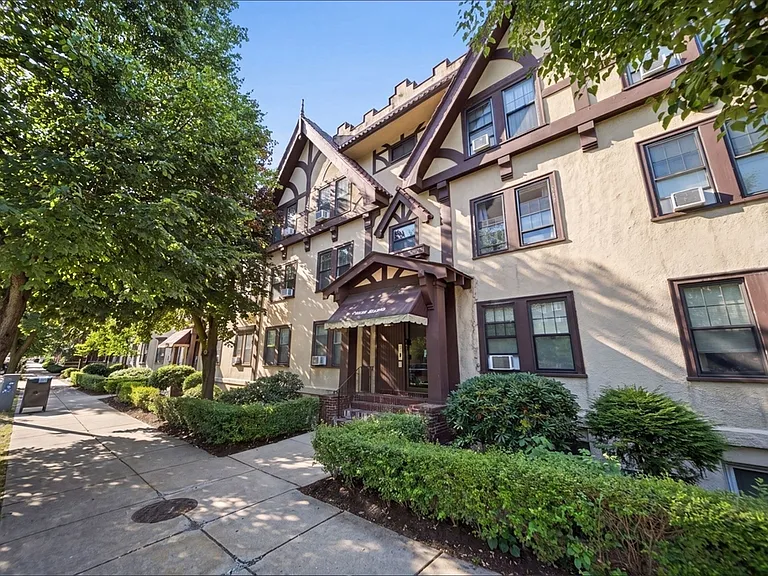 1722 Commonwealth Ave #1 — Photo 22