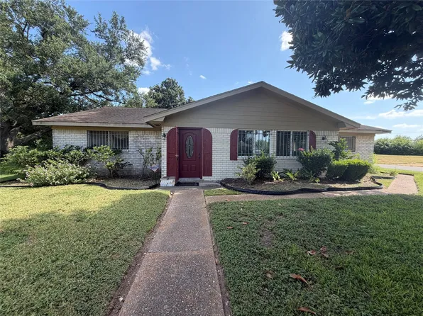 3704 Cork Dr, Houston, TX 77047
