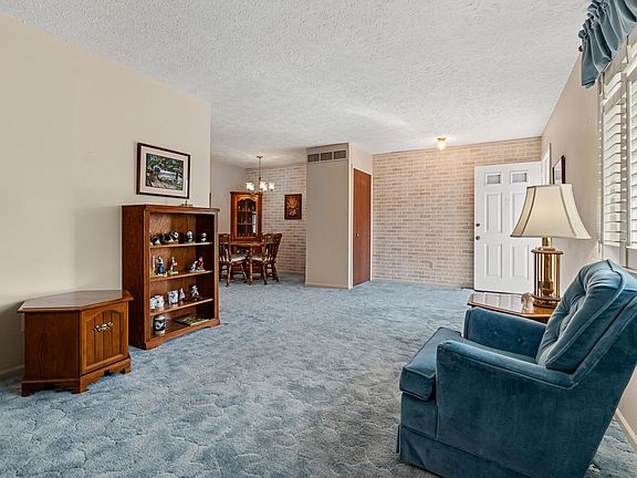 4th image of 27366 Spaulding Rd #6