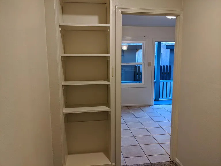 306 Cliff St #5 — Photo 4