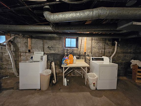 3rd image of 42 Berkshire St APT 3