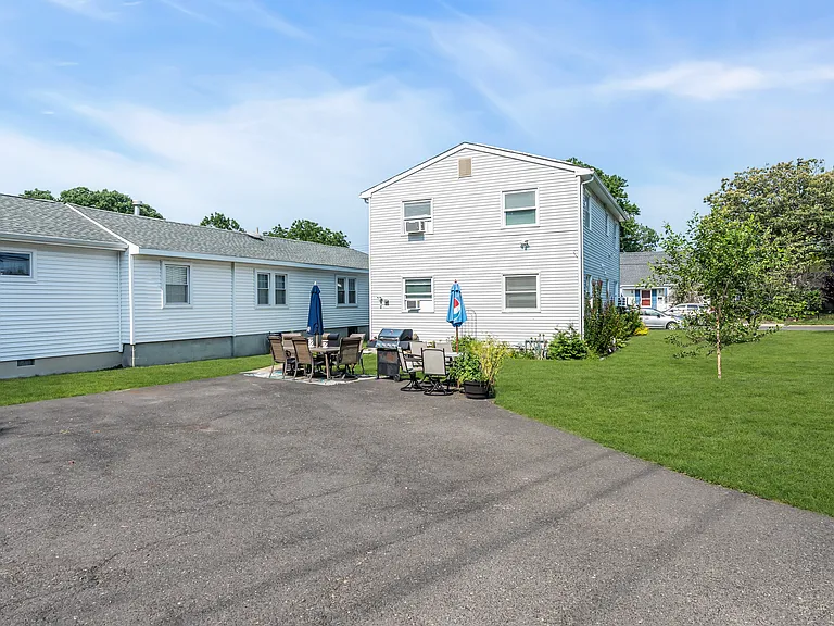 1264 Maplewood Rd #A — Photo 57