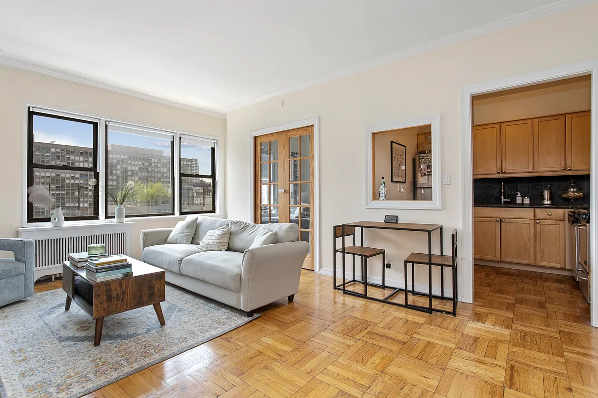 333 East 34th St Unit 17J  