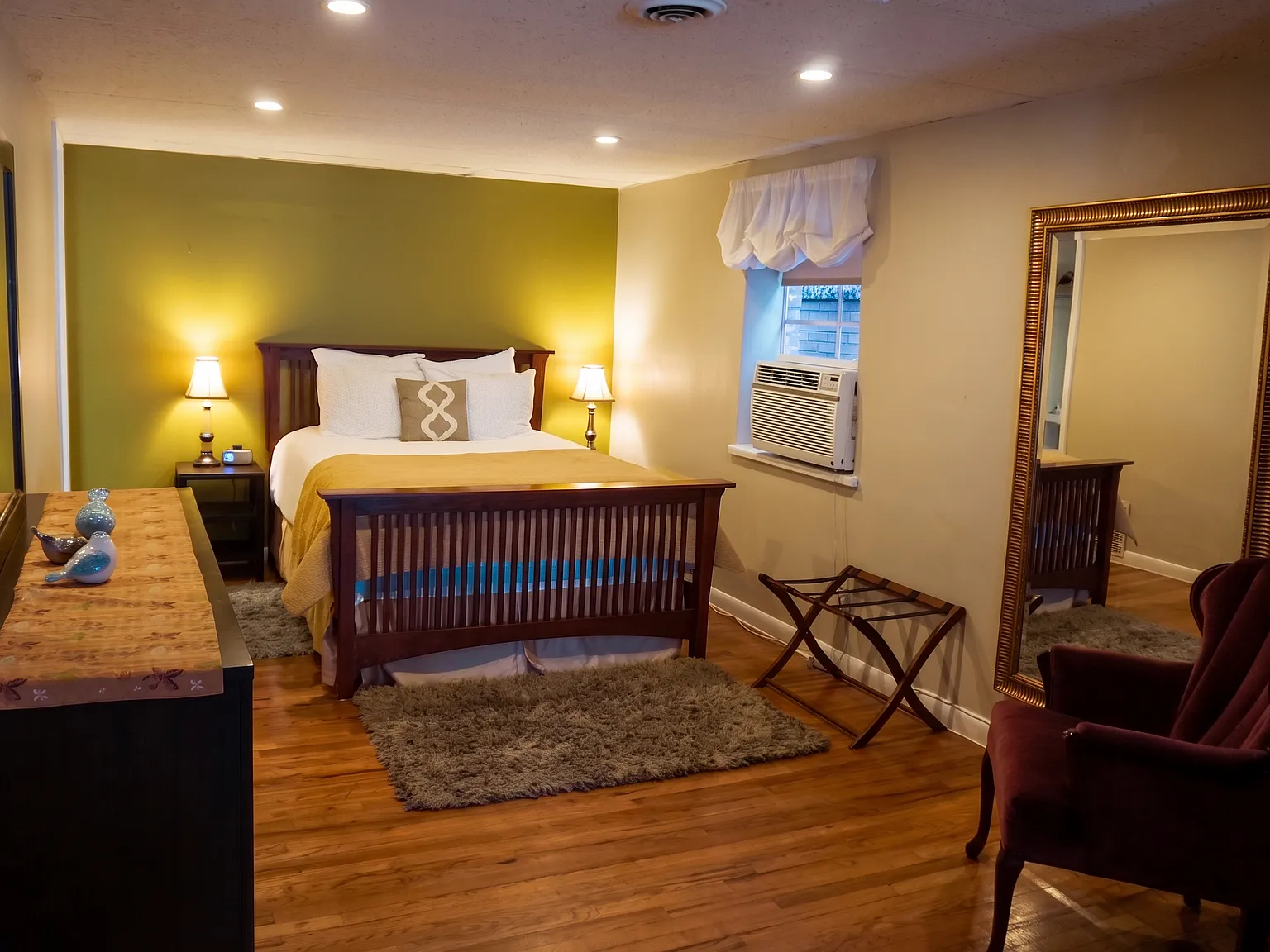 1 bed, 900 sqft, $1,690 — Photo 3