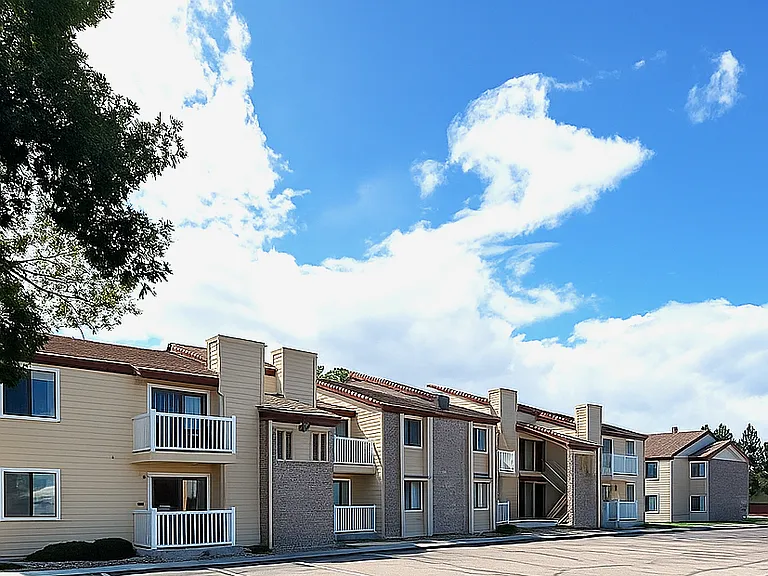 Woodstone Village Apartments — Photo 2