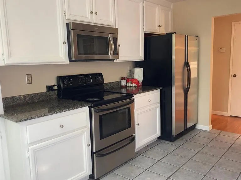 240 Flynn Ave — Photo 9