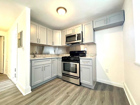 2nd image of 619 N 11th St APT 3