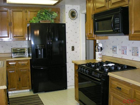 5th image of 1539 S Walnut Dr