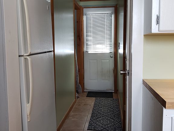 2nd image of 130 West St