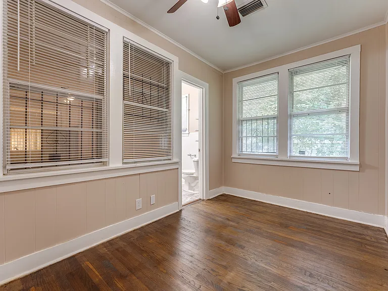 1500 W Short 17th St — Photo 29