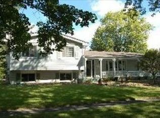 1020 Fairlawn Ave, Libertyville, IL