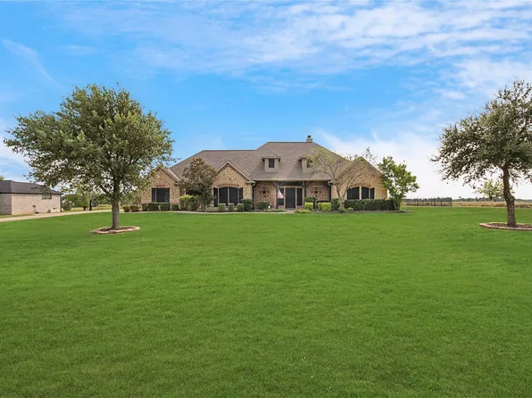 1354 Shadow Lakes Dr, Wills Point, TX 75169