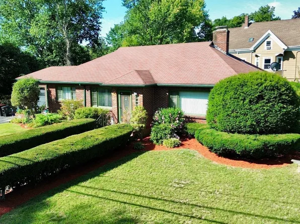 228 Sawtell Ave, Brockton, MA 02302