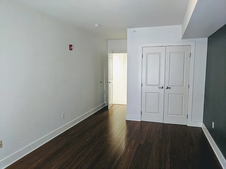 430 Shady Avenue — Photo 18