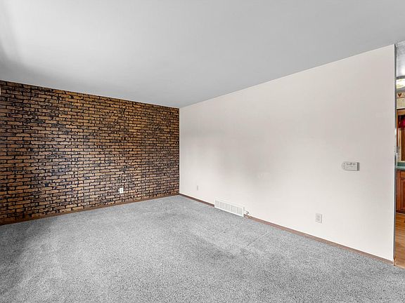 4th image of 2129 South 23rd STREET