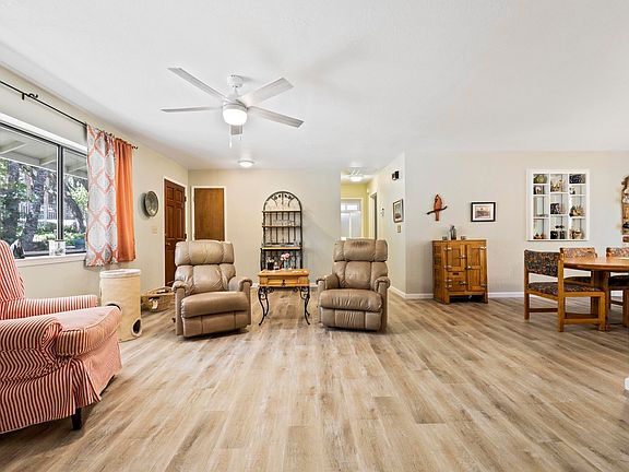 4th image of 15512 Buena Vista Avenida