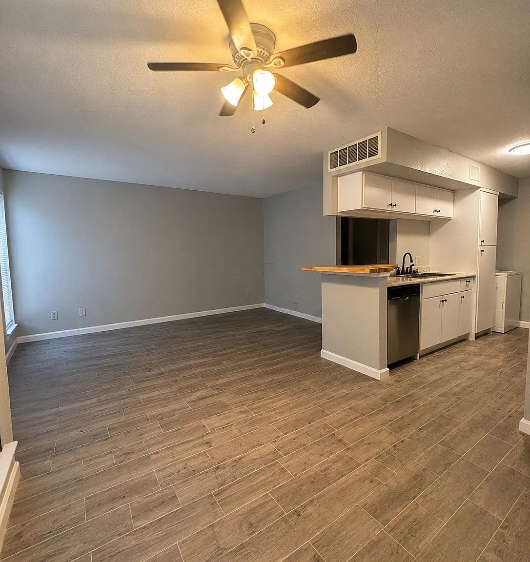6633 W Airport Boulevard — Photo 4