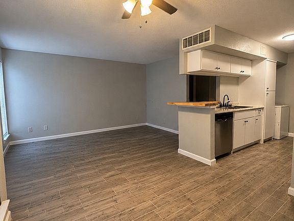 4th image of 6633 W Airport Blvd #2