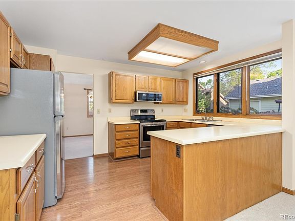 5th image of 1539 Alcott Street