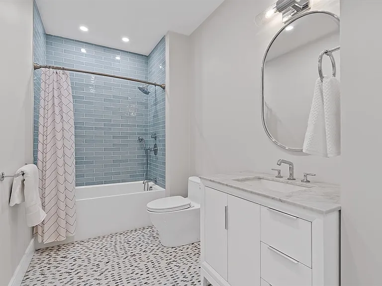 5 Colonial Rd #5 — Photo 20