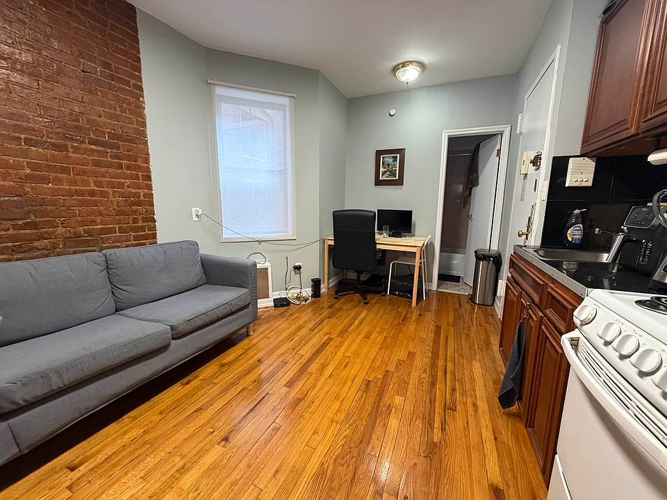 1st image of 1374 1st Ave APT 3D