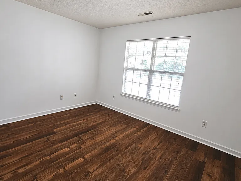 1533 Tinkertown Ave — Photo 15