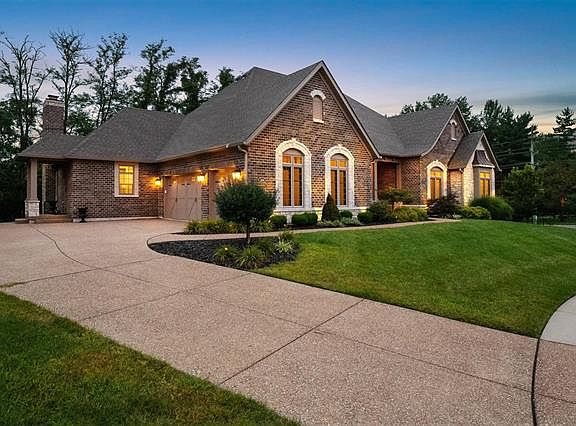 3rd image of 200 Mulberry Row Ct