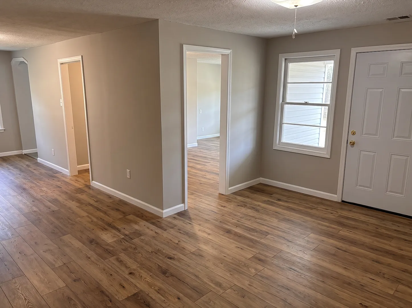 Freshly Renovated 3-Bedroom Home in Memphis | Available Now — Photo 4
